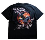 画像1: 花旅楽団 桜に金魚鉢刺繍 刺繍 半袖Tシャツ (1)