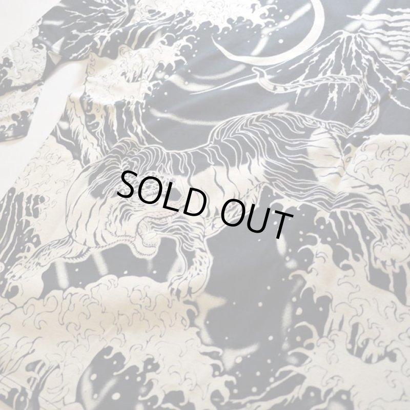 画像3: さとり [ 波虎柄紋々]  抜染プリント 七分袖Tシャツ (3)