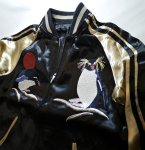 画像4:  Japanesque (ジャパネスク)  ペンギン柄刺繍 リバーシブルスカジャン  ブラック／ベージュ (4)
