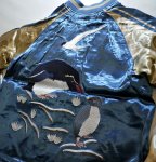 画像3:  Japanesque (ジャパネスク)  ペンギン柄刺繍 リバーシブルスカジャン  ブルー／ベージュ (3)
