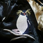 画像6:  Japanesque (ジャパネスク)  ペンギン柄刺繍 リバーシブルスカジャン  ブラック／ベージュ (6)