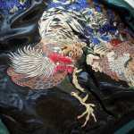 画像8: 花旅楽団 [ 鶏と紫陽花 ] 刺繍 リバーシブルスカジャン ブラック／ブルー 再入荷 (8)