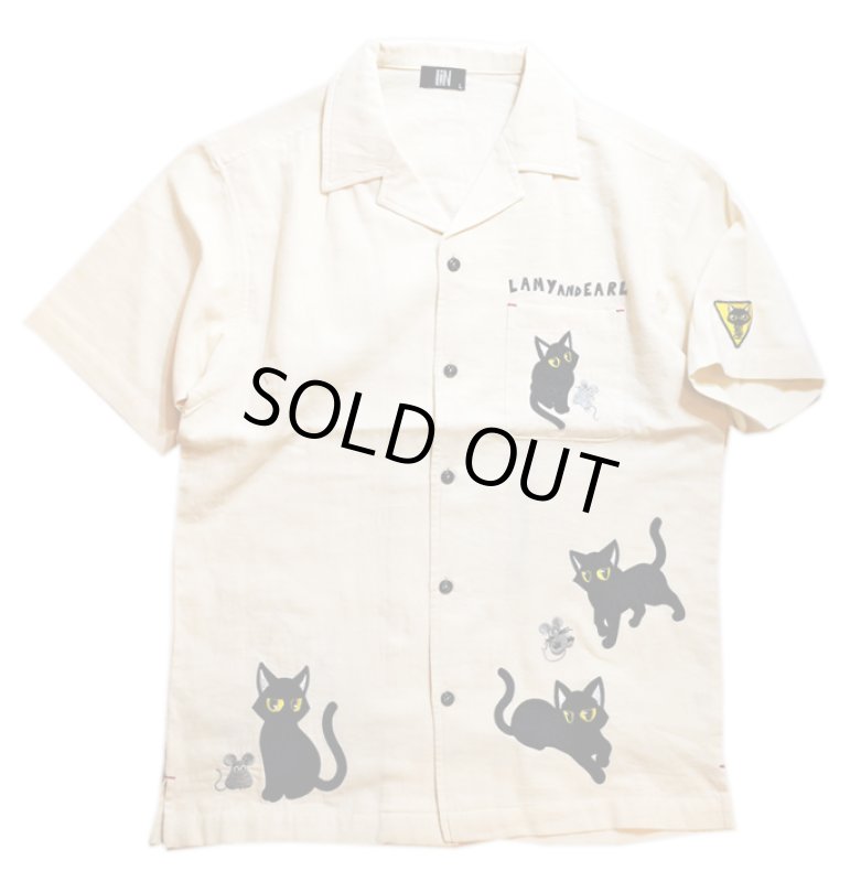 画像1: LIN (リン） Lamy and Earl   黒猫 刺繍 ガーゼ 半袖シャツ   AL-75043 オフホワイト (1)