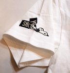 画像5: PEANUTS SNOOPY × LOWBLOW KNUCKLE コラボ [ PEANUTS BOX ロゴ ] 刺繍 プリント Tシャツ  582404 (5)