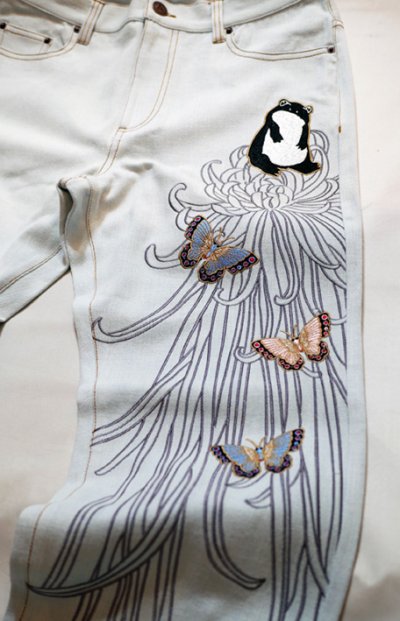 画像2: 参丸一    [ 菊と蝶 ]　刺繍 デニムパンツ SM-30816 ブリーチ
