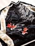 画像5:  再入荷 Japanesque （ジャパネスク） 桜と金魚 刺繍 リバーシブルスカジャン  JSKJ-501 ブラック／シルバー (5)