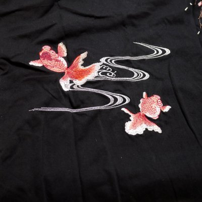 画像2: 花旅楽団  [ 桜金魚 ] 総刺繍  スカTシャツ  ST-403  ブラック