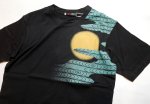 画像4: 参丸一 (サンマルイチ）[ ひまわりに乗って]　プリント 刺繍 Ｔシャツ SM-30619 ブラック (4)