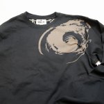 画像4: 絡繰魂   [ 龍 ]  刺繍  長袖Tシャツ 253075 ブラック (4)