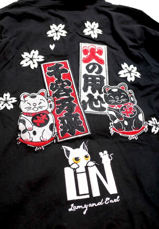 画像3: LIN (リン） Lamy and Earl  [ 招き猫 ] 薄地 総刺繍パーカー AL-75807 ブラック (3)