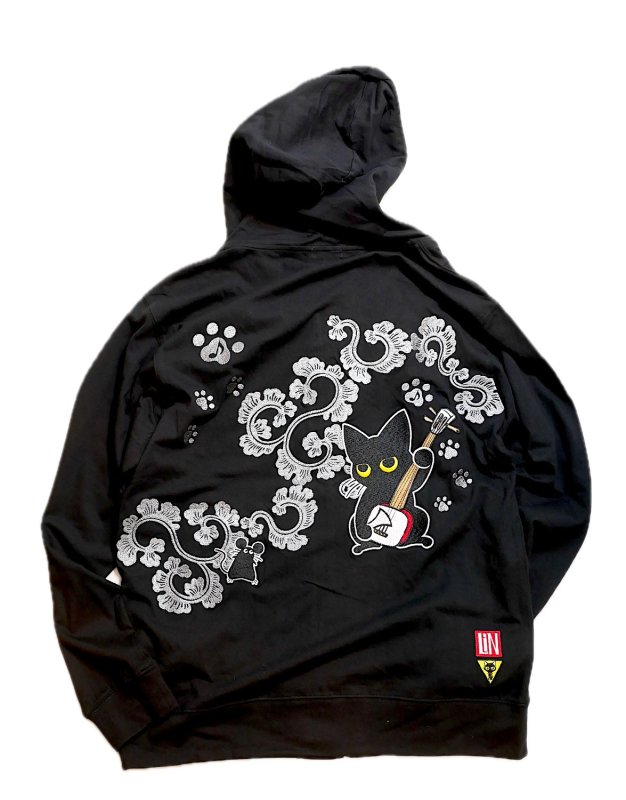 画像1: LIN (リン） Lamy and Earl  [ 和楽器猫 ] 薄地天竺 総刺繍パーカー AL-75617 ブラック (1)
