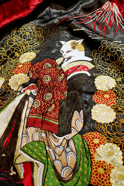 花旅楽団 [ 猫花魁 ] 刺繍 リバーシブルスカジャン SSJ-519