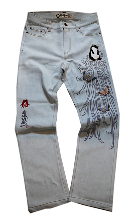 画像1: 参丸一    [ 菊と蝶 ]　刺繍 デニムパンツ SM-30816 ブリーチ (1)